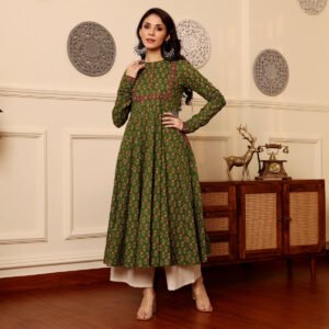 Sabrina Green Kalidar kurta