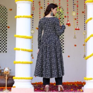 Amalkari Cotton Printed Set - Image 11