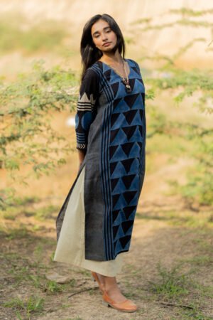 Classic Kurta - Indigo Pyramid Panel - Image 7