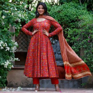 Alternative view of Asavari Cotton Printed Set