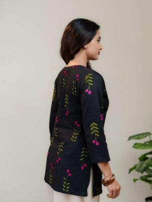 Black Floral Printed Kurti for Women with Square Neck & Three-Quarter Sleeves - Image 7