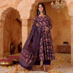 Alternative view of Noorani Cotton Set