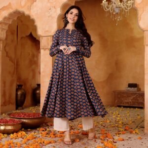 Alternative view of Nazak Cotton Kurta