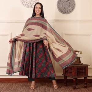 Alternative view of Praniti Cotton Set