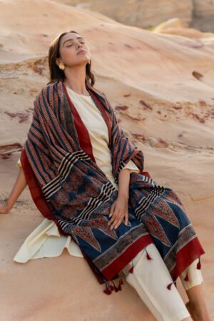 Set of 3 - Kurta, Dupatta & Pants - Swa 07 - Image 4