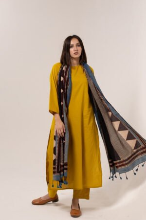 Set of 3 - Kurta, Dupatta & Pants - Aabaan 06 - Image 7
