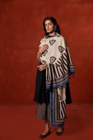 Set of 3 - Kurta, Dupatta & Culotte - Asa 01 - Image 5
