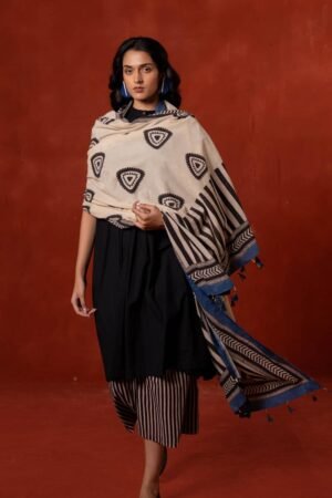 Set of 3 - Kurta, Dupatta & Culotte - Asa 01 - Image 6