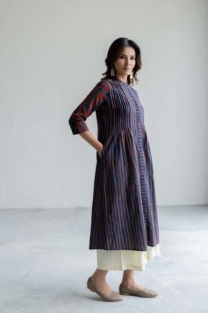 Pintuck Kurta - Hana - Image 2