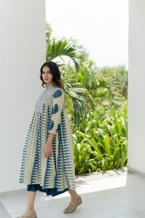 Amra Side Pleat Kurta - Indigo - Image 7