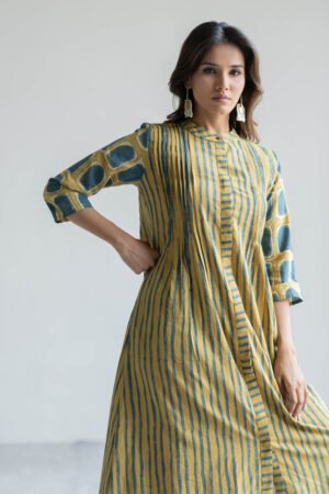 Pintuck Kurta - Kumo - Image 6