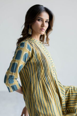 Pintuck Kurta - Kumo - Image 4
