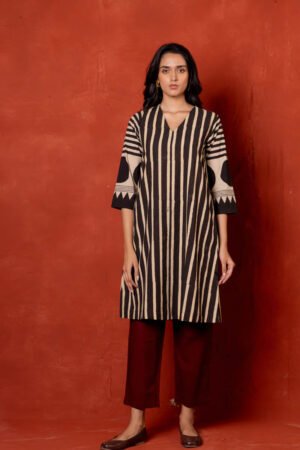 V Neck A-Line Kurta - Aheli - Image 3