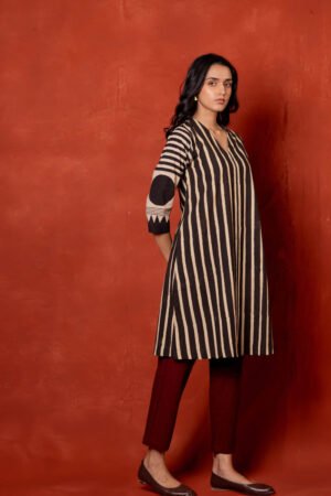 V Neck A-Line Kurta - Aheli - Image 6