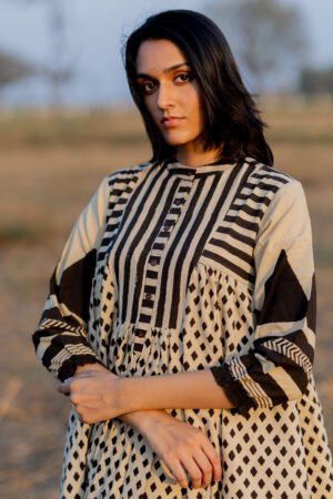 Side Pleat Kurta - Tarang - Image 2
