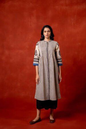 Pintuck Kurta - Umi - Image 6