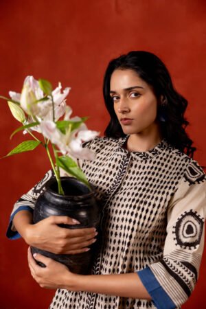 Pintuck Kurta - Umi - Image 5