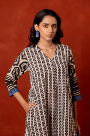 V Neck A-Line Kurta - Aya - Image 3