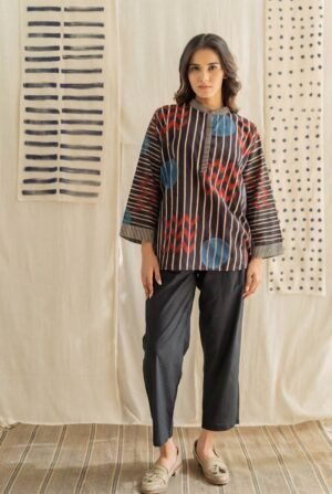 Freesize Anti-fit Top - Black Playful Geometry - Image 4