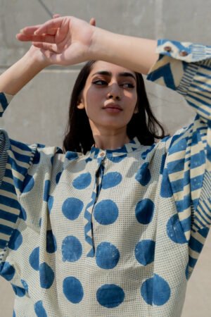 Freesize Anti-fit Top - Indigo Polka - Image 6
