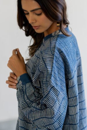 Freesize Anti-fit Top - Inya - Image 4