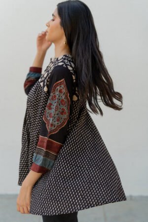 Bias Tunic - Baani Black - Image 9