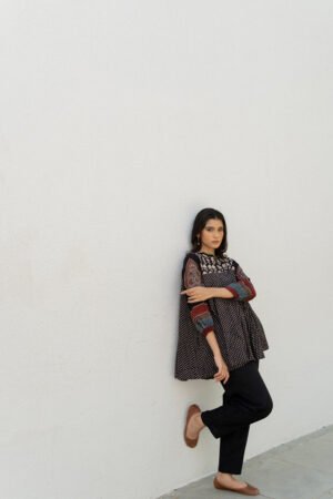 Alternative view of Bias Tunic - Baani Black
