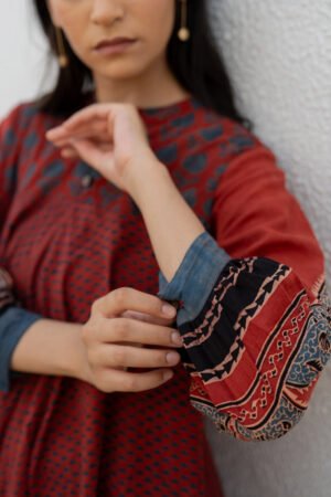 Bias Tunic - Ark Red - Image 8