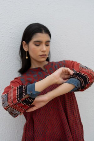 Bias Tunic - Ark Red - Image 6