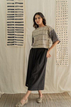 Alternative view of Basic Top - Black & Natural white Stripes