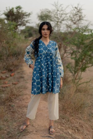 Alternative view of Yara Tunic - Indigo