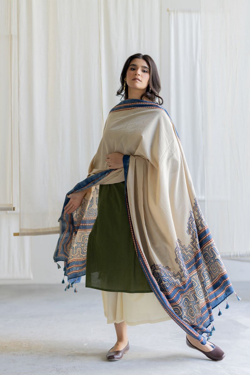 Set of 3 - Kurta, Culottes & Dupatta - Mrida 17 - Image 2