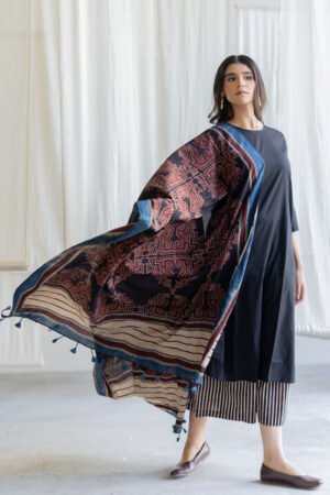 Set of 3 - Kurta, Culottes & Dupatta - Mrida 20 - Image 4