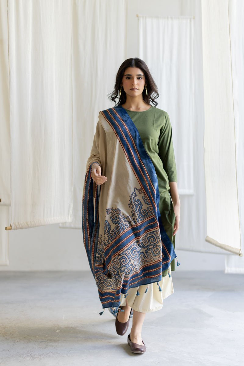 Set of 3 - Kurta, Culottes & Dupatta - Mrida 17