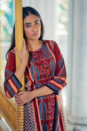 Alternative view of Classic Kurta - Gulenar 05