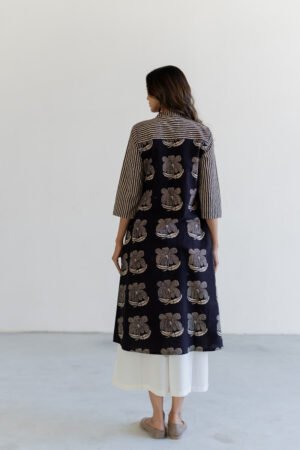 Pintuck Kurta - Tira Black - Image 8