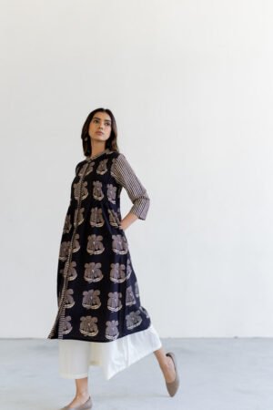 Pintuck Kurta - Tira Black - Image 6