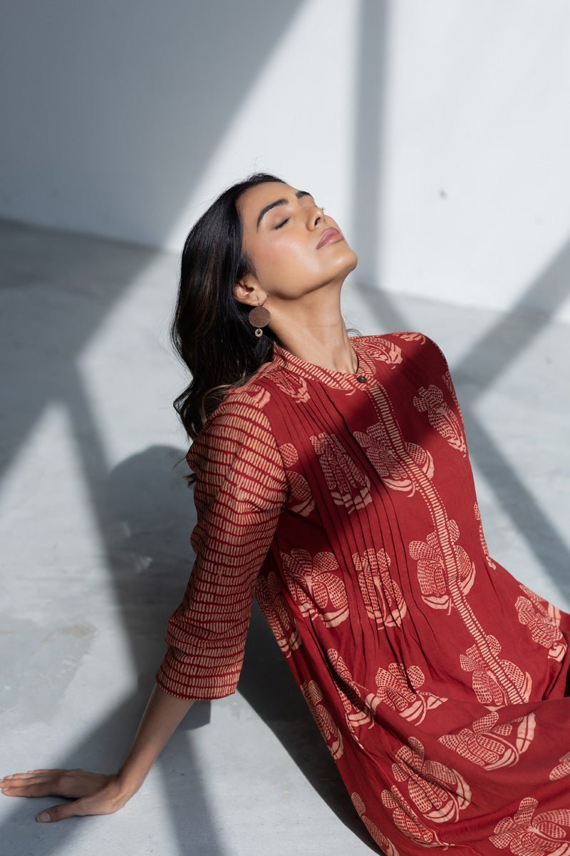Pintuck Kurta - Tira Red - Image 3