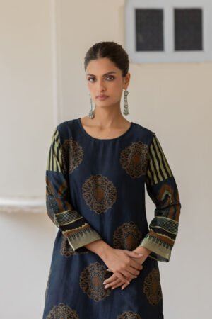 Alternative view of Chanderi Silk Classic Kurta Set of 2 - Mahnoor