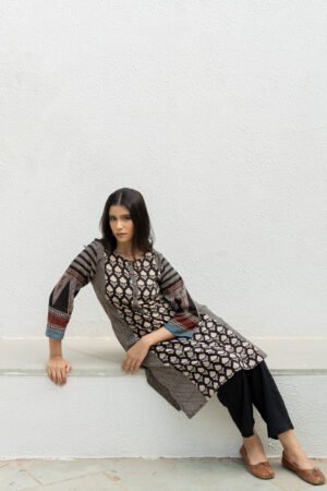 Panelled Kurta - Ark Black - Image 7