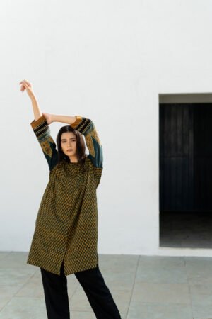 Alternative view of Short Pintuck Kurta - Ark Forest Green