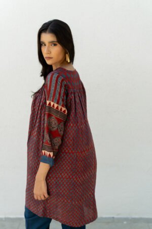 Short Pintuck Kurta - Oni Red - Image 7