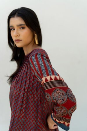 Short Pintuck Kurta - Oni Red - Image 6