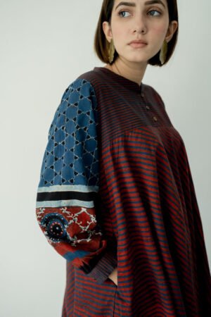 Alternative view of Bias Tunic - Indigo & Burgundy